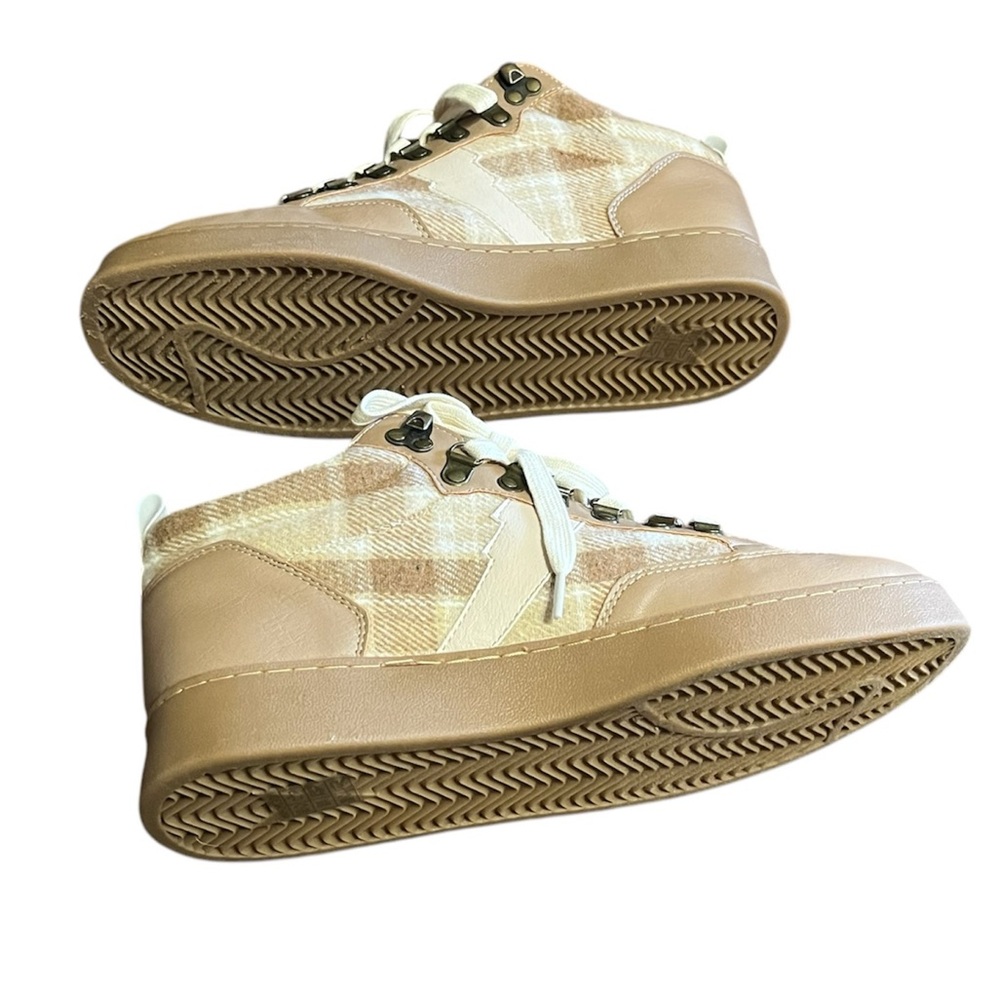 Oasis Society•Plaid Wedge Sneaker - Picture 7 of 12
